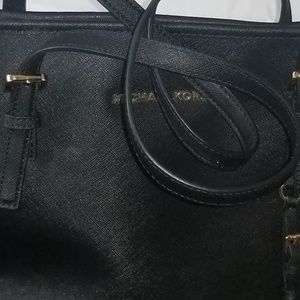 Michael Kors Large Saffiano Leather Top-Zip Tote